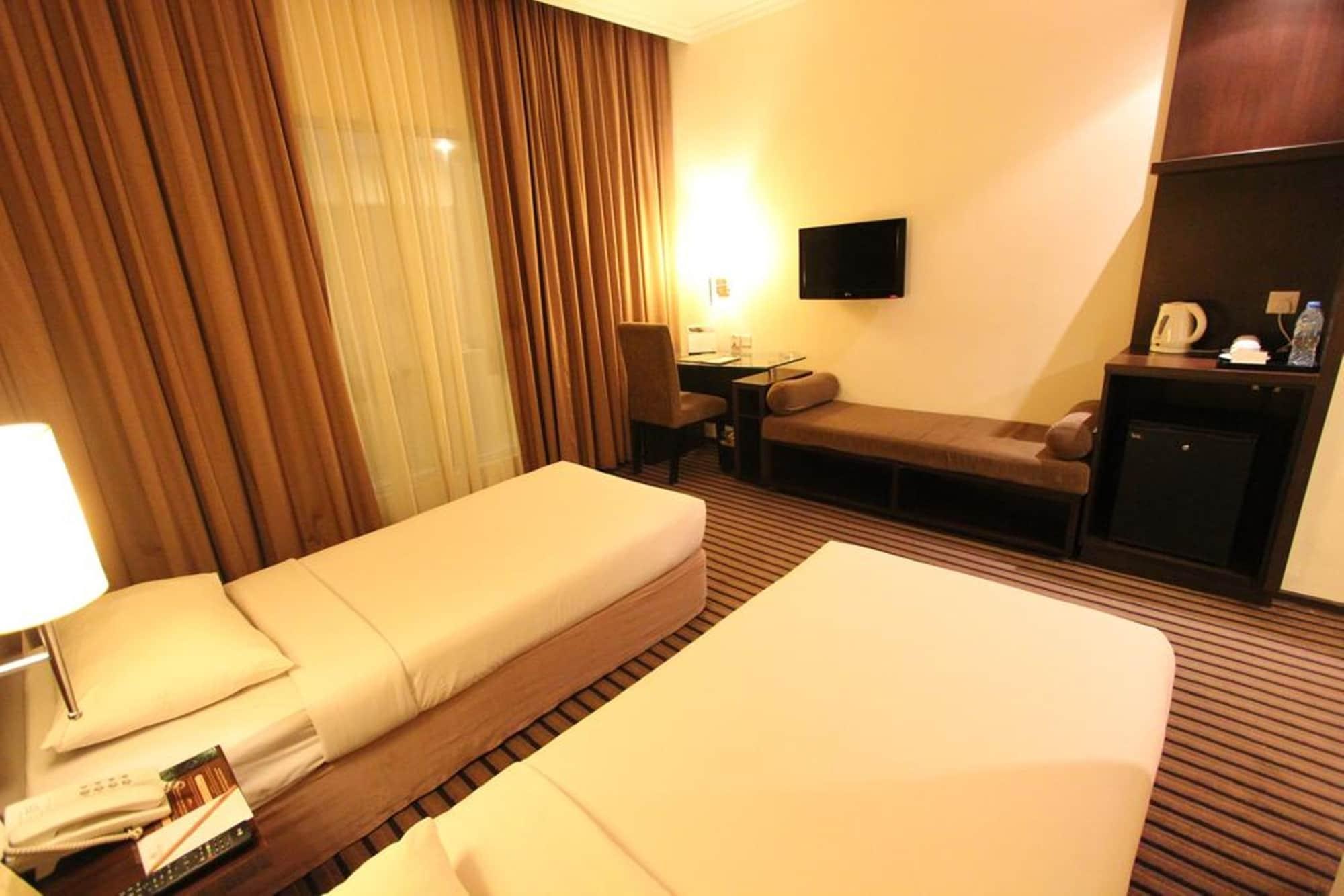 Harmoni One Convention Hotel&Service Apartments Batam Esterno foto