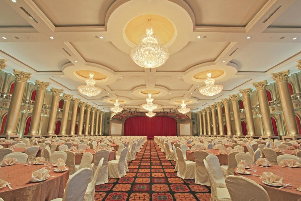 Harmoni One Convention Hotel&Service Apartments Batam Esterno foto