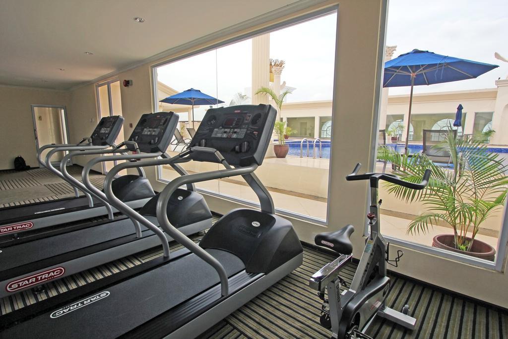 Harmoni One Convention Hotel&Service Apartments Batam Esterno foto