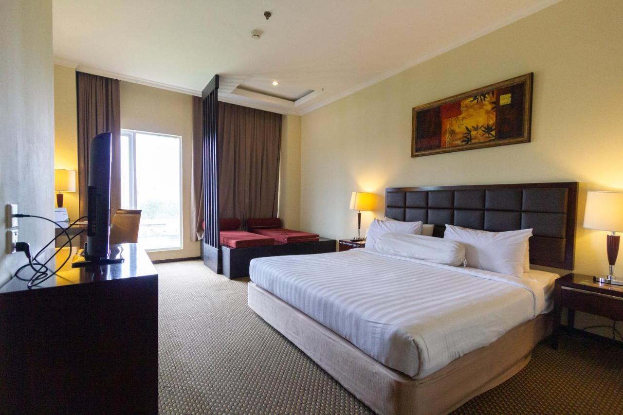 Harmoni One Convention Hotel&Service Apartments Batam Esterno foto